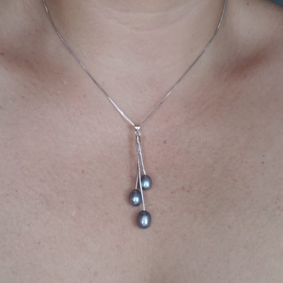 Sterling Three Pearl Necklace - Picture 4 of 8